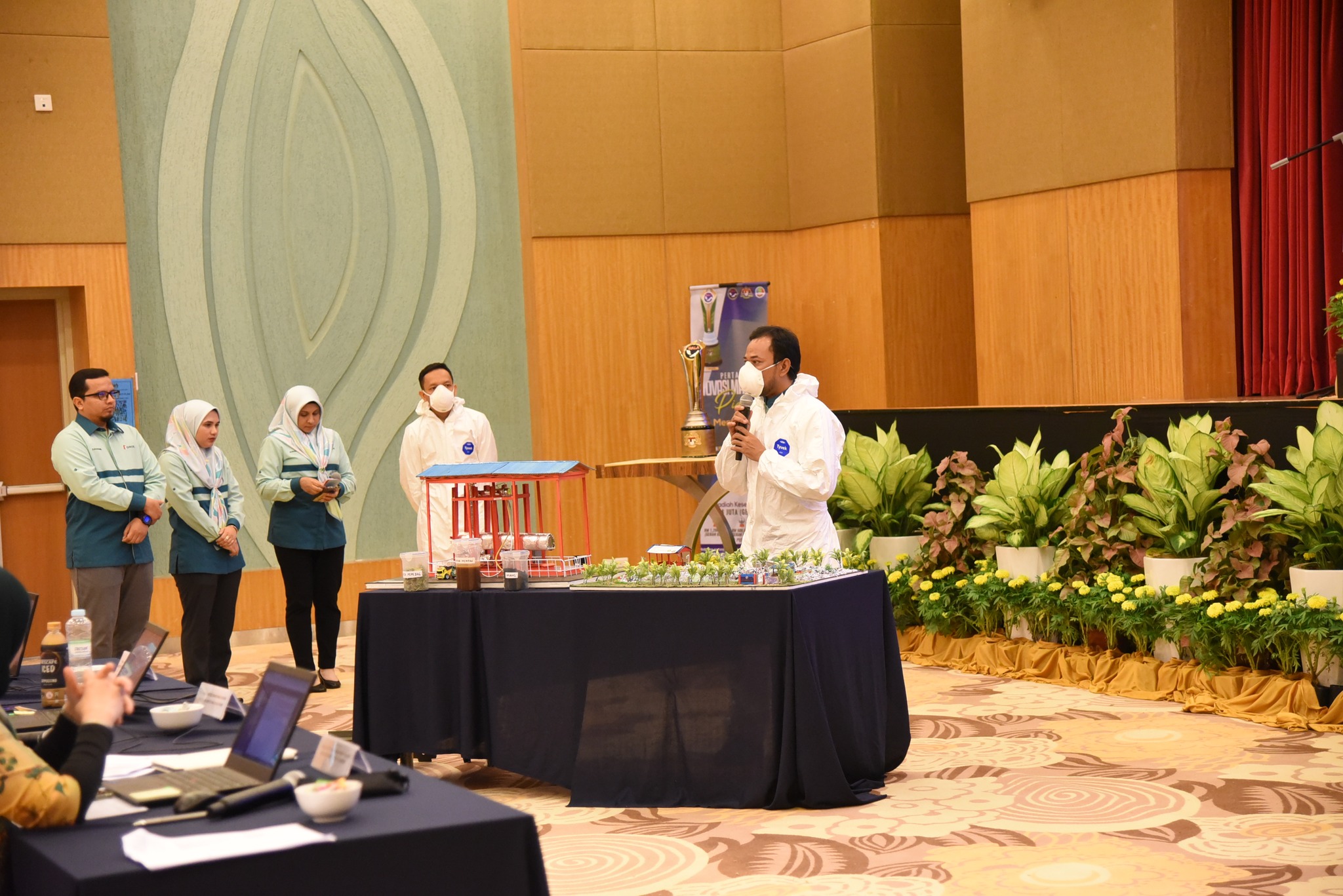 329013373 857652565342618 1047407974345700112 N