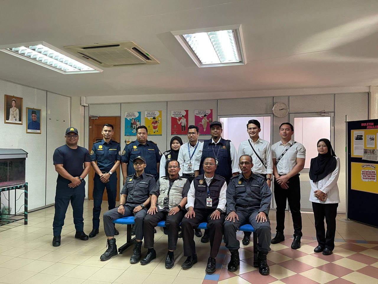 356412878 573298971645969 1986651799665645826 N