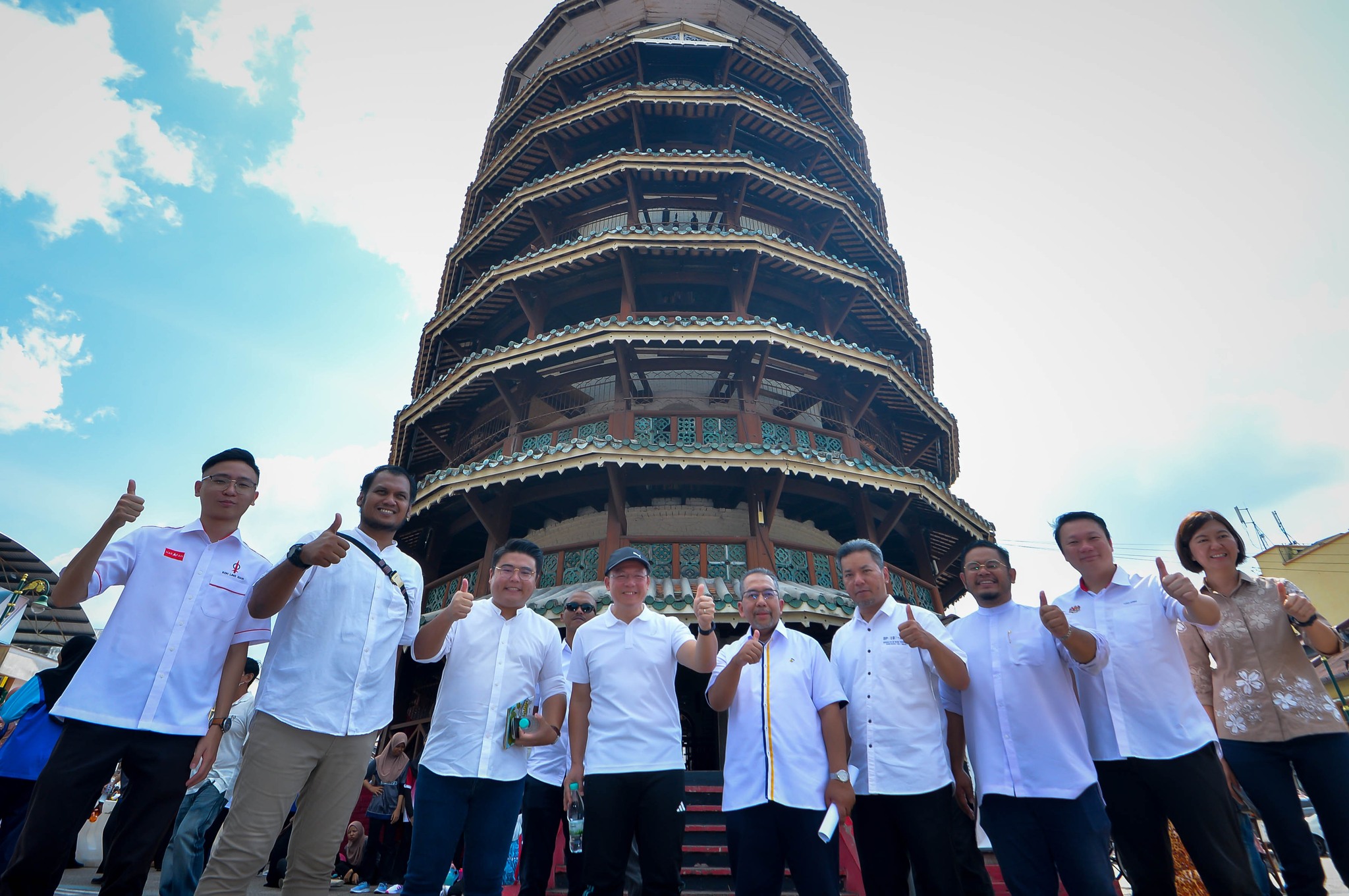 354577177 568936175415582 6577640678058987830 N