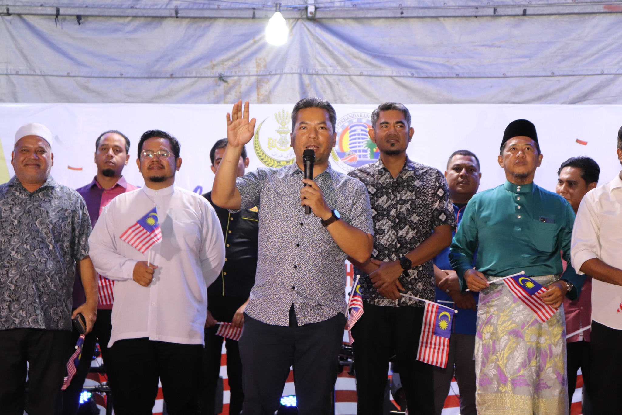 372650526 607982268177639 8541513533463543696 N