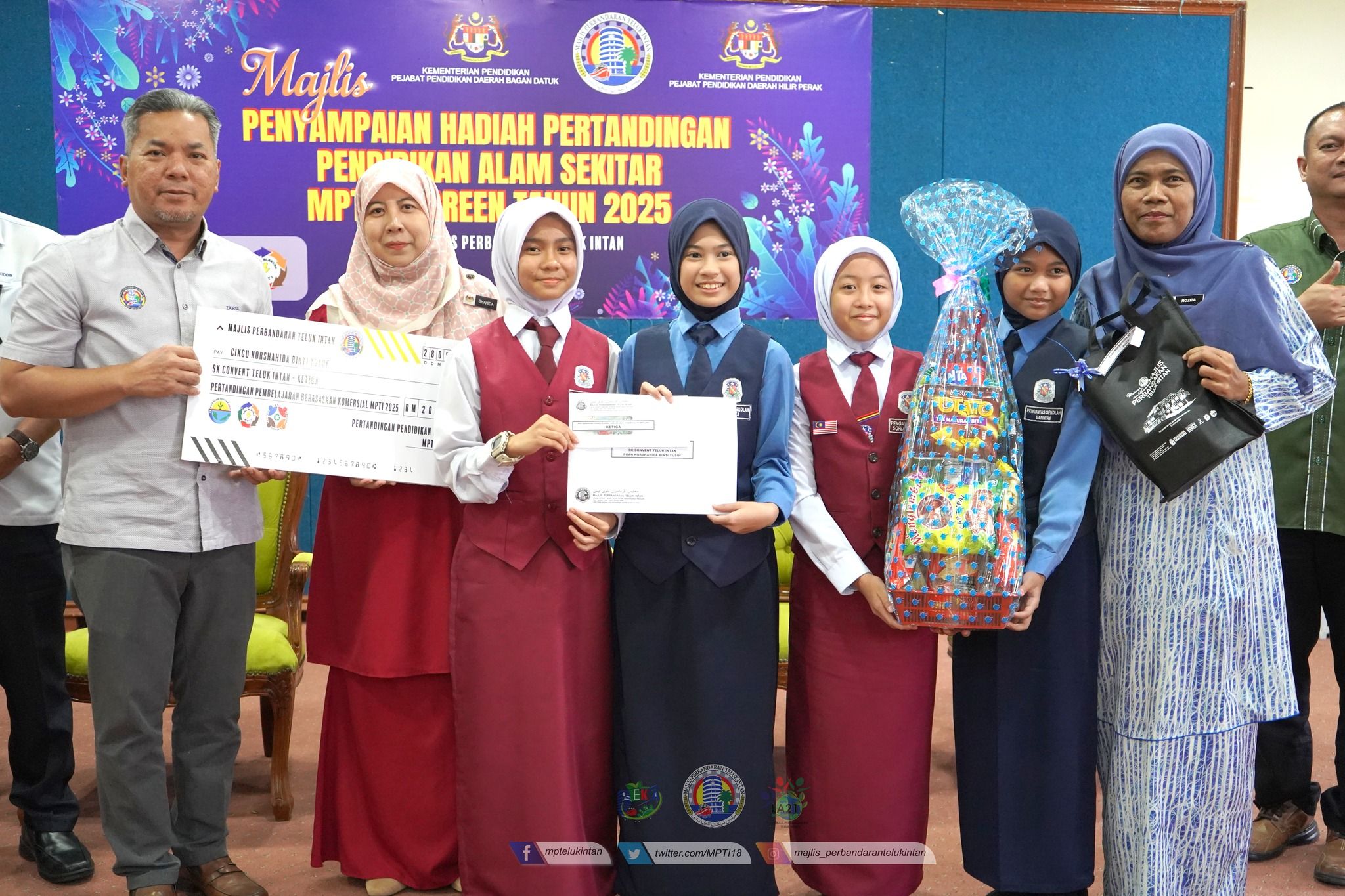 MAJLIS PENYAMPAIAN HADIAH DAN SIJIL SEMPENA PERTANDINGAN ALAM SEKITAR ANJURAN MAJLIS PERBANDARAN TELUK INTAN (MPTI) TAHUN 2025