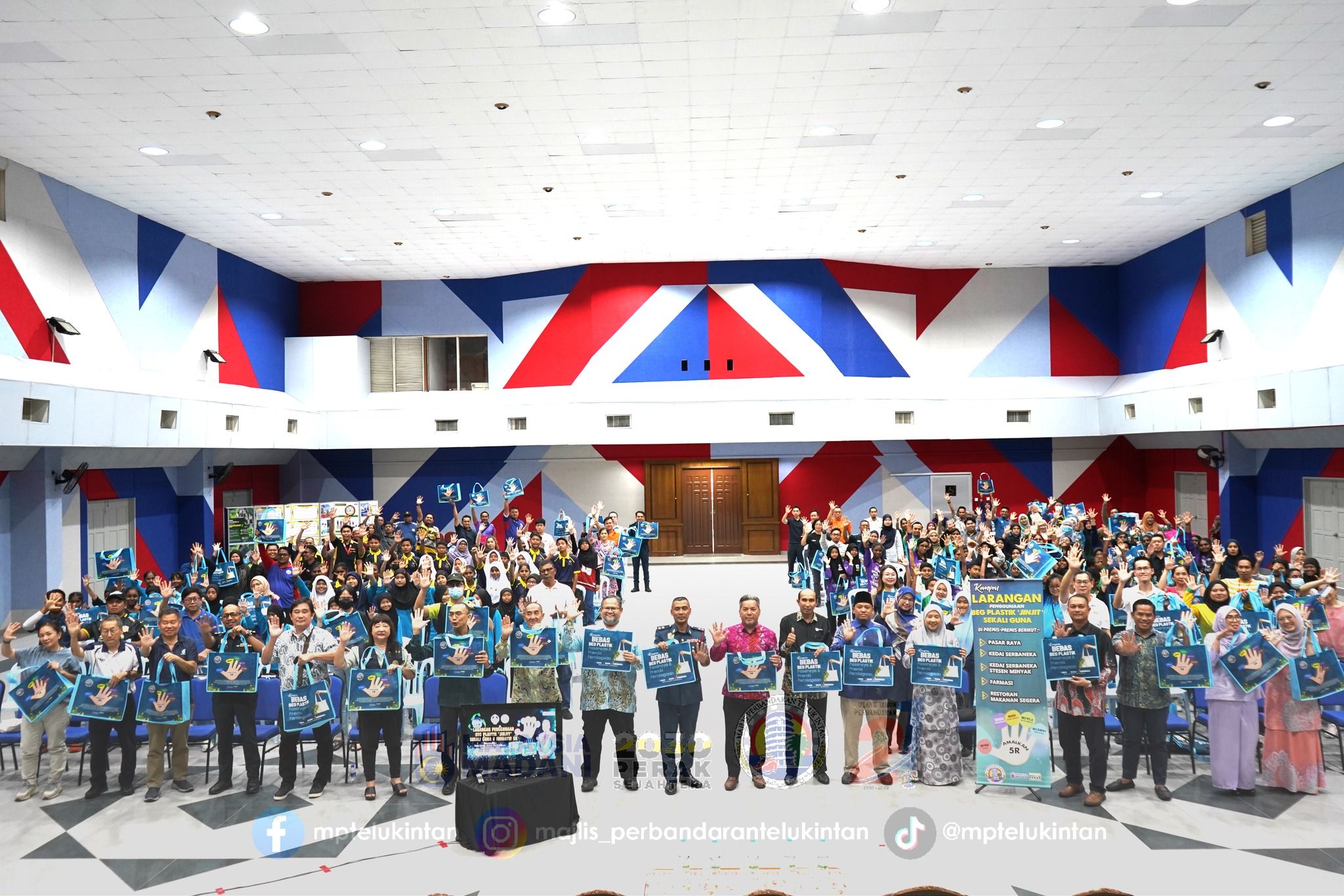 PELAKSANAAN KEMPEN KESEDARAN LARANGAN PENGGUNAAN BEG PLASTIK JINJIT SEKALI GUNA MELALUI PENEKANAN AMALAN 5R (REFUSE, REDUCE, RECYCLE, RECOVER) DI KAWASAN PENTADBIRAN MPTI